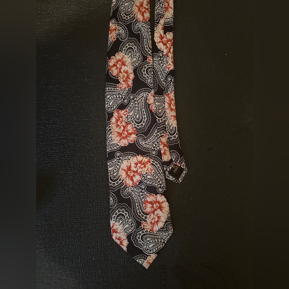 Fendi silk tie. Floral.
